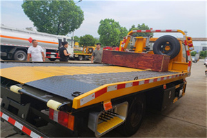 君山附近拖车电话号码服务