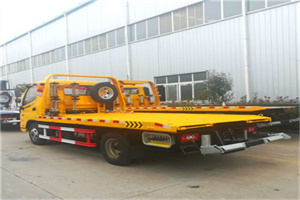 君山附近拖车救援搭电